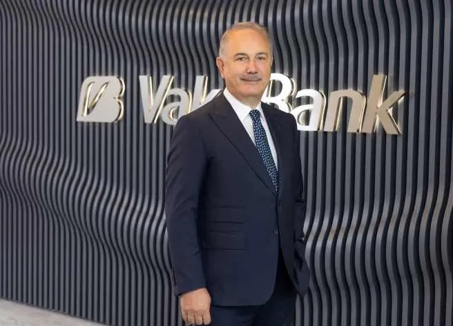 VakıfBank’tan 870 milyon dolarlık sendikasyon kredisi