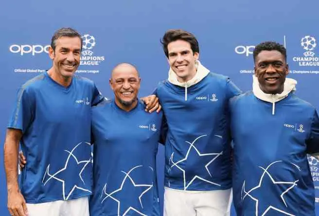 Efsane futbolcular Londra’da OPPO’nun yardım maçında buluştu