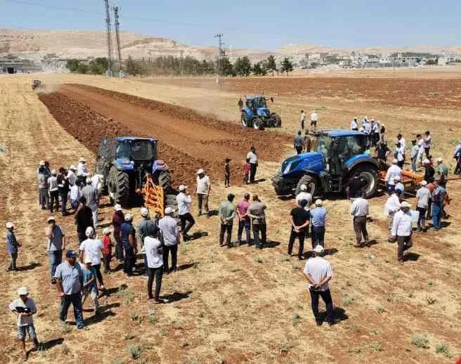 New Holland Faz 5 Günlerinde son teknoloji ekipmanlarını çiftçilere tanıttı