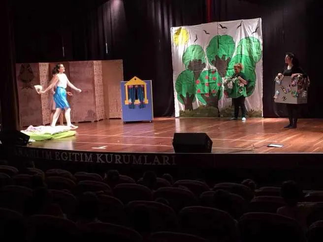 Çöpiş ile Kıpkıp çocukları büyülerdi