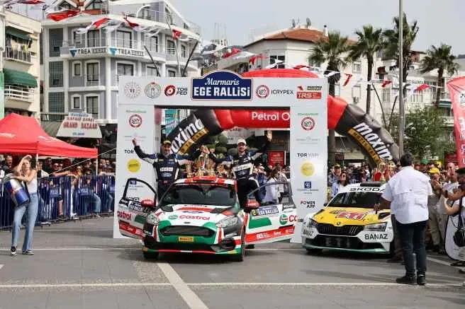 Castrol Ford Team Türkiye, Ege Rallisi’nde Podyumda!