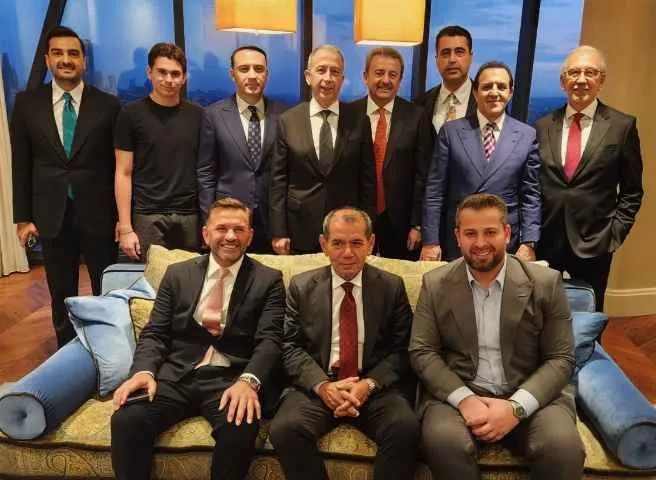 Galatasaray Şampiyonluğu ETRO Residences İstanbul’da Kutladı